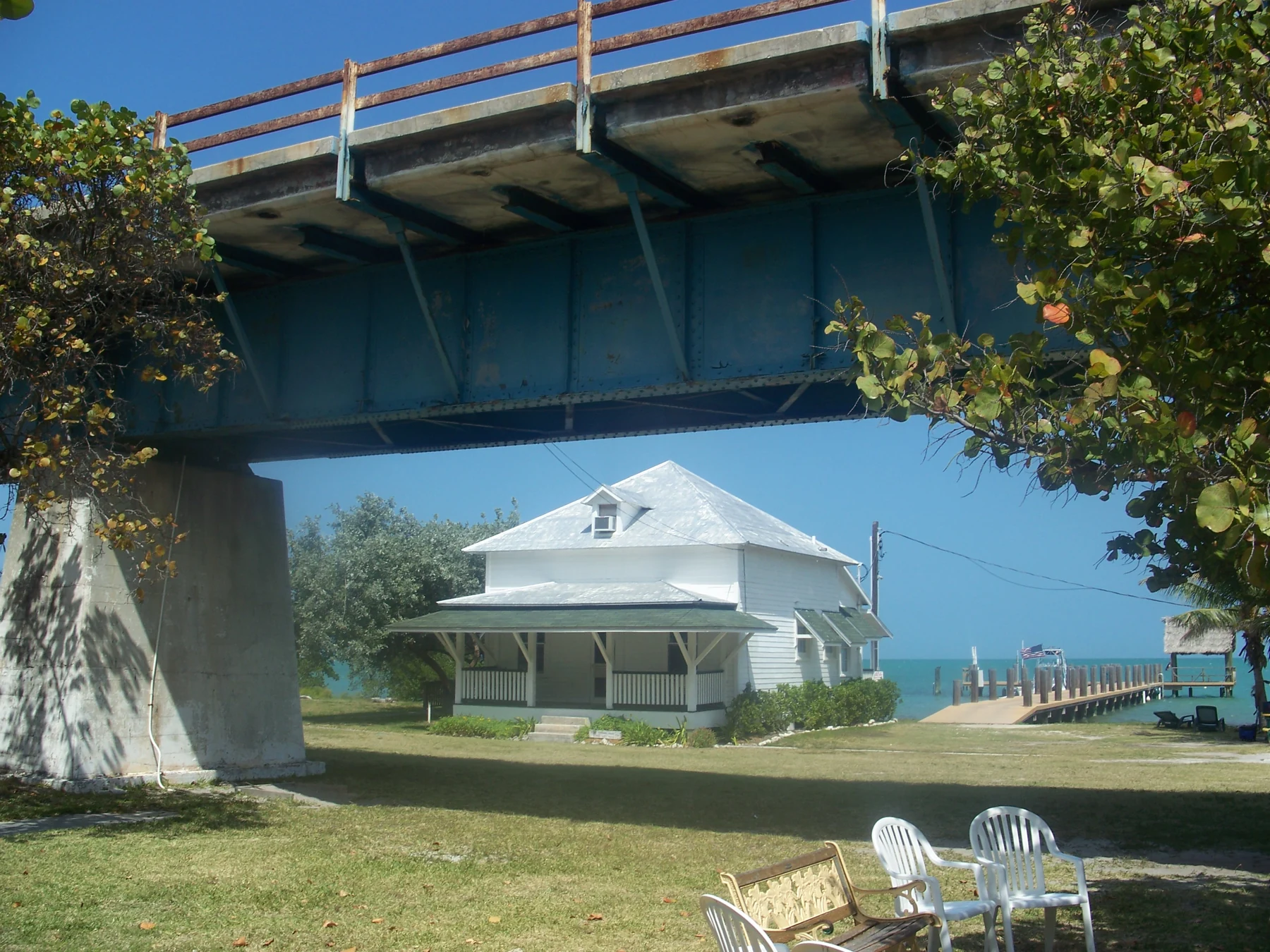 Paint Foreman’s House beside the old bridge on Pigeon Key, 2011