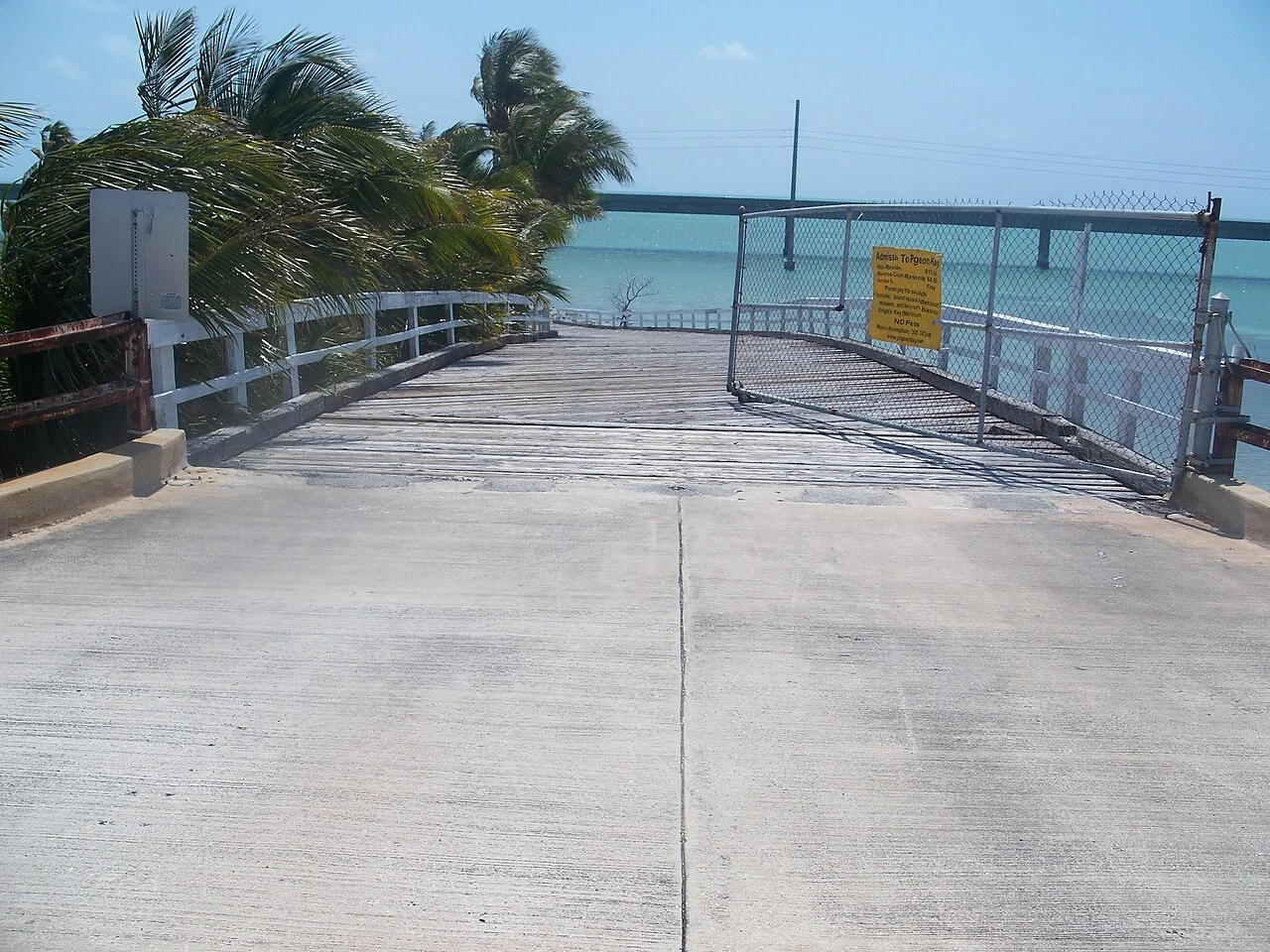 Ramp connecting Pigeon Key with the old bridge, photographed in 2011